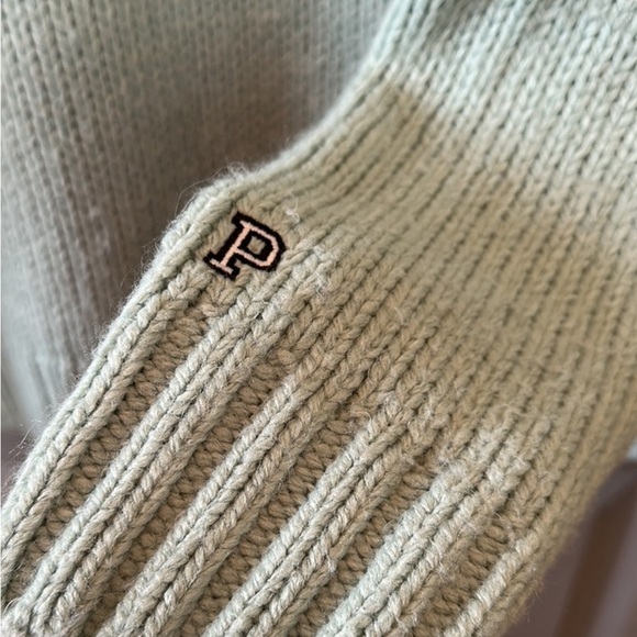 PINK Victoria’s Secret Oversized Sweater Size XS - Picture 4 of 4